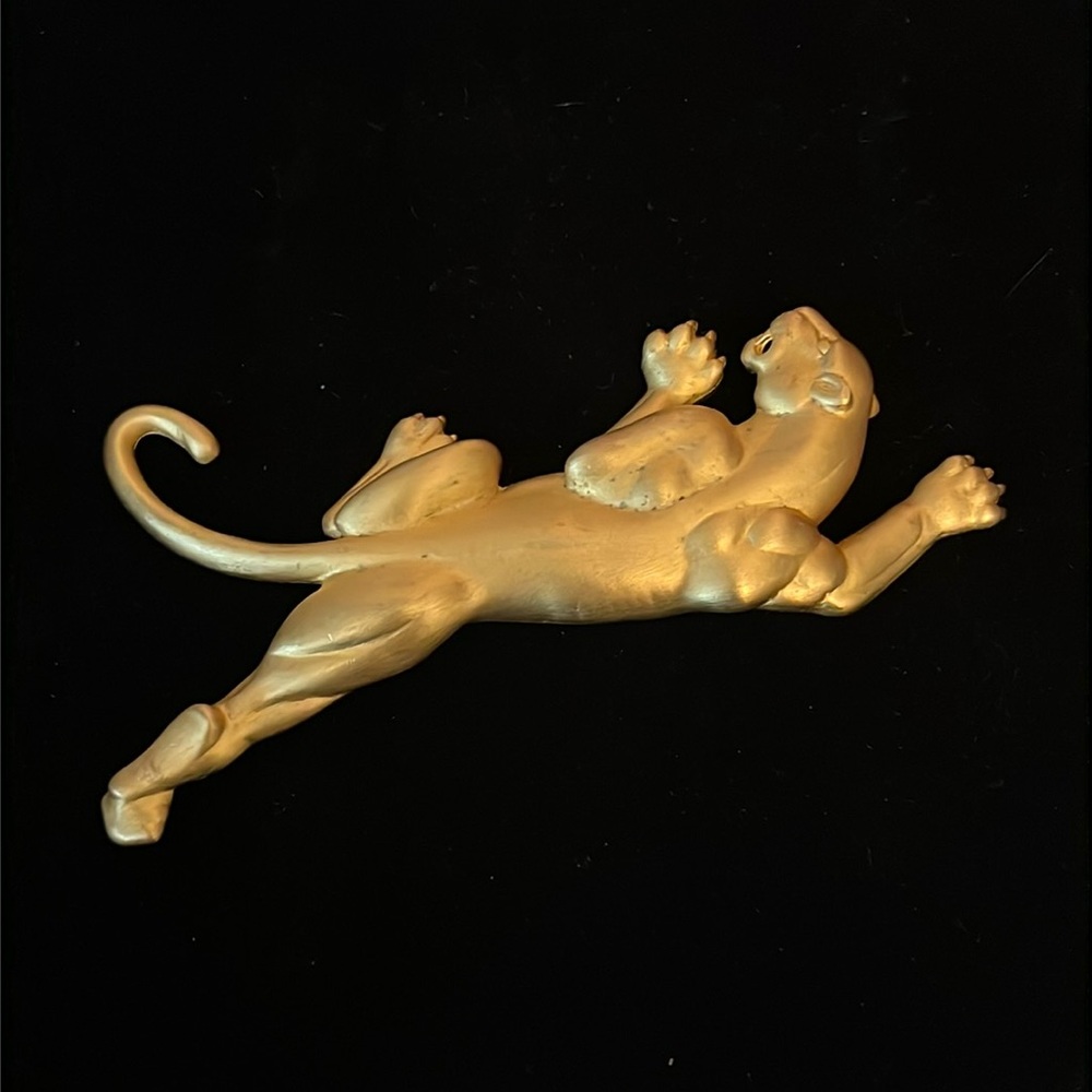 JJ 1986 Gold-tone Panther’s Brooch Vintage